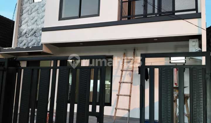 Dijual Rumah Modern di Gading Serpong Sektor 7
