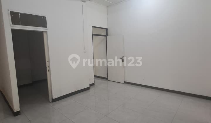 Ruko Strategis Astana Anyar cocok untuk kantor lantai 2 dan 3