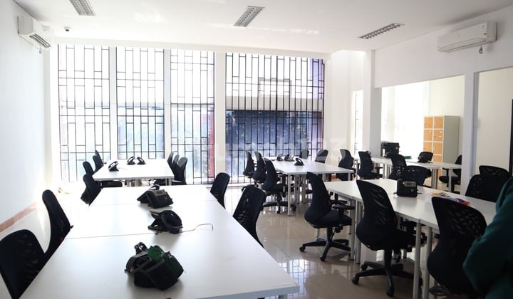 Ruang Usaha Luas Dan Fasilitas Lengkap Di Kawasan Bkr Cocok Dan Nyaman Untuk Dijadikan Kantor