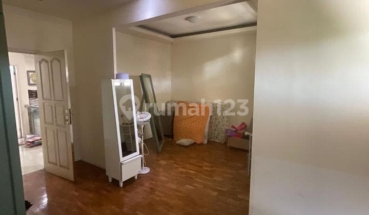Rumah Nyaman Dan Luas Dengan Lingkungan Sejuk Di Kawasan Pasadena