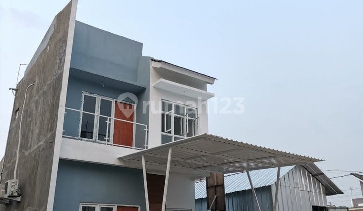 Rumah Nyaman 2 Lantai Bebas Banjir