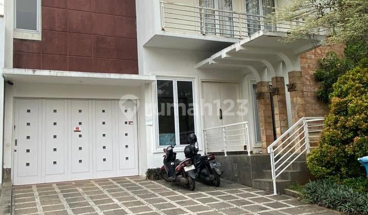 Disewakan Rumah Hook Siap Huni di The Green Bsd