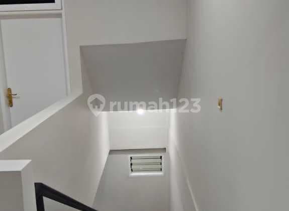 Disewakan Ruko 3 Lantai, Lokasi Strategis, Di Harmoni Cimone Tangerang