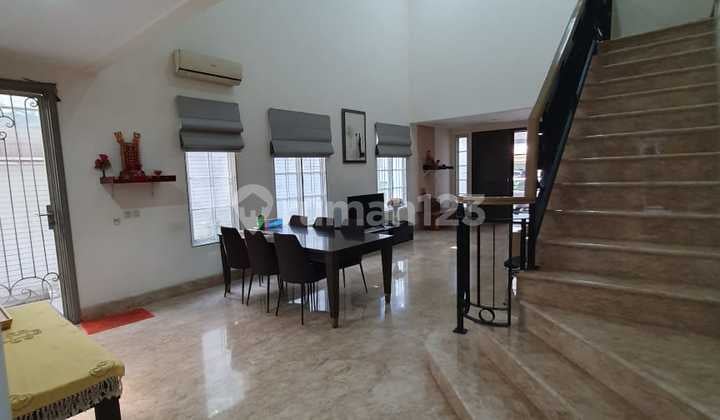 Dijual Rumah Bagus, Lingkungan Asri, Siap Huni, Di Taman Mediterania Lippo Karawaci