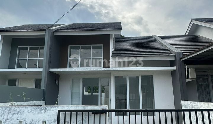 Rumah modern 2 lantai dalam cluster di Pamulang terrace