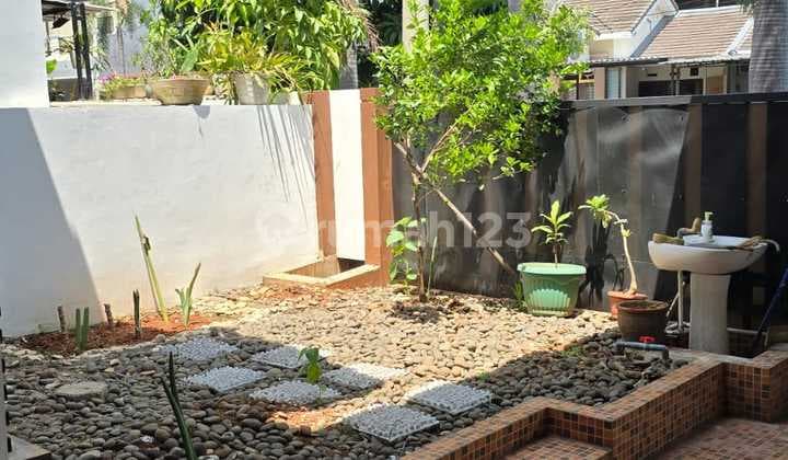 Rumah Siap Huni Cluster Aralia Harapan Indah Bekasi