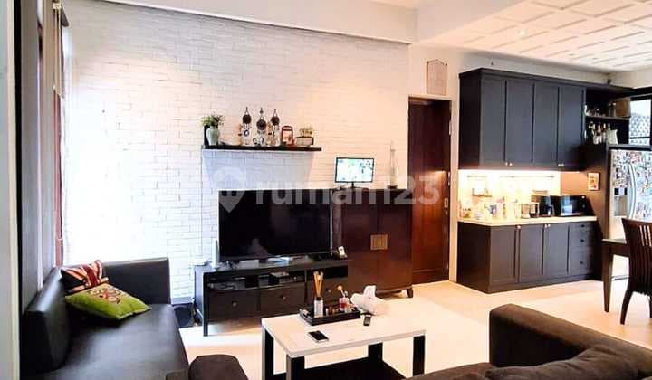 Beautiful House Sector 9, Semi-Furnished