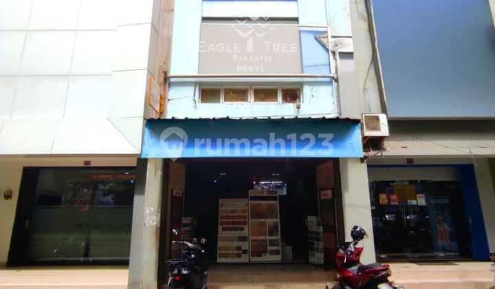 Selling Fast, Shop House on Boulevard Graha Raya Bintaro Street