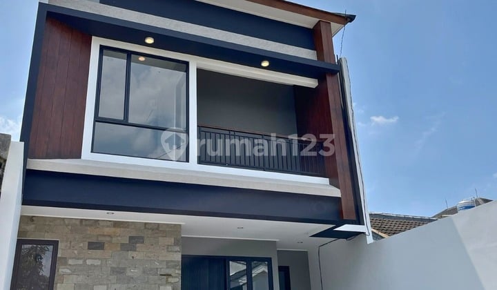 Rumah Cantik, Bagus,Dan Siap Huni,Lokasi Strategis