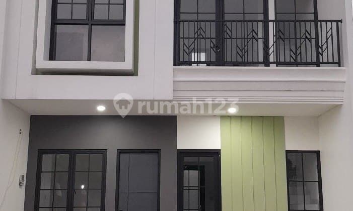 Rumah 2 Lantai + Rooftop Tengah Kota Dekat Stasiun Tol Area Jatimulya Cilodong Depok