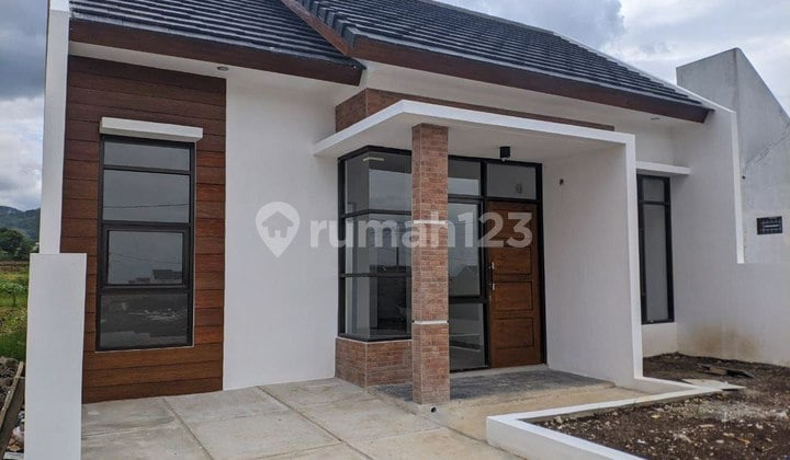 Rumah Siap Huni di Cangkuang Dekat Jl Utama Tol Saroja Bandung