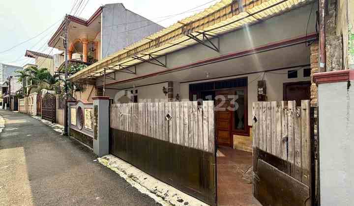 Turun Harga Dari 3,5 M Jadi 2,7 M ! Rumah Siap Huni