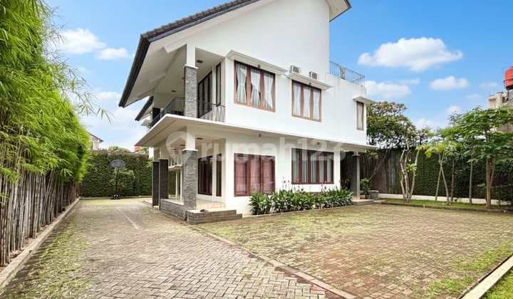 Rumah Mewah Dalam Komplek Premium Tebet