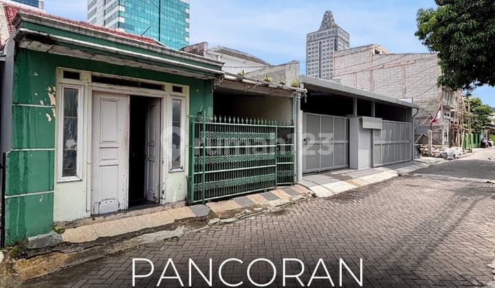 Termurah !! di Jual Rumah Hitung Tanah Cuma 2 M - An di Pancoran - Cikoko, Akses Jalan 2 Mobil, Nego!