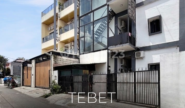 Termurah!! Auto Cuan ! Kost Ekslusif di Tebet Full Occupancy 100 %, Akses Jalan 2 Mobil, Lokasi Strategis, Nego!