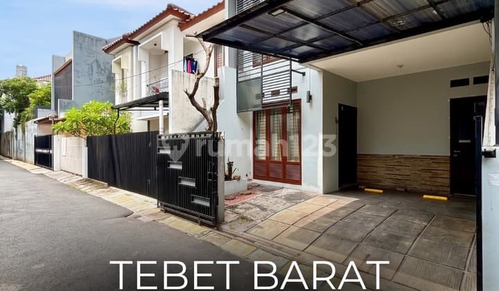 Termurah !! di Jual Rumah 2 Lantai di Tebet Barat - di Bawah 3 Miliar!, Lokasi Strategis, Nego !!