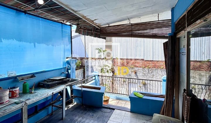 Termurah!! di Jual Rumah + Kost - Kostan di Tebet Barat, Akses 1 Mobil, Lokasi Strategis, Nego!