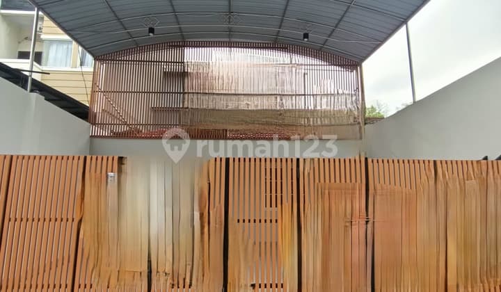 Rumah 1 1/2 Lantai Baru Renovasi Siap.huni Strategis Jelambar Jakarta Baray Bagus