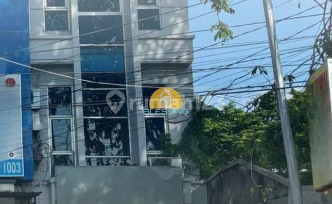 Ruko Strategis Siap Pakai Untuk Usaha di Jalan Pierre Tendean