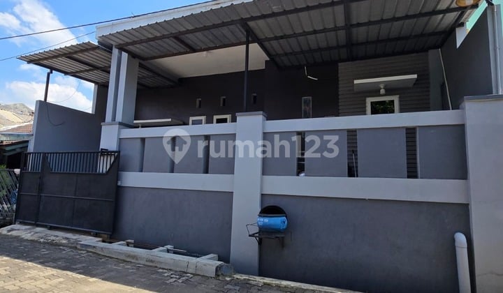 Rumah Bagus Siap Huni Eksklusif di Jalan Kuala Mas