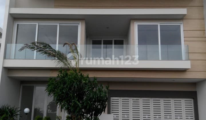 Rumah Cluster Mewah Siap Huni di Golf Resience Candigolf