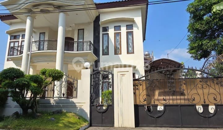 Rumah Luas Strategis Siap Huni di Jalan Bulusan Selatan