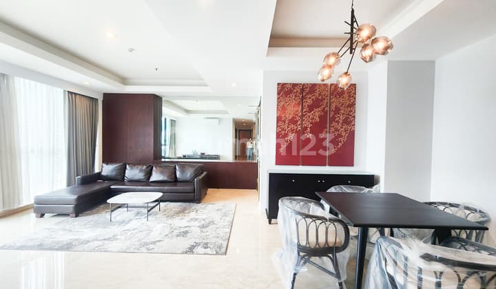 For Rent Setiabudi Residence 3 Bedrooms Middle Floor