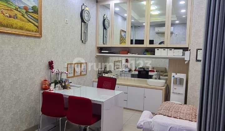 Di Jual Ruko Full Furnished Klinik Kecantikan di Gading Serpong