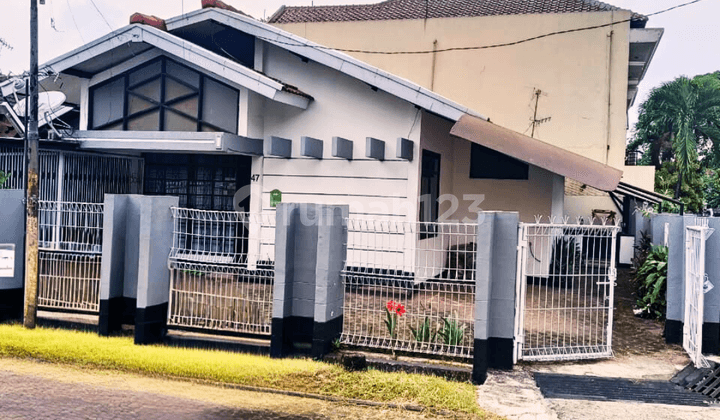 Rumah Bagus Dibawah NJOP Depan Taman, Margahayu Raya Bandung