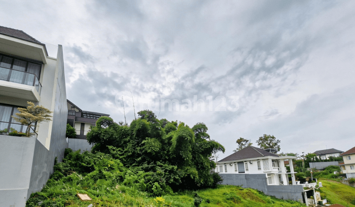 Dijual Tanah Harga Spesial - SHM, di Dago Resort Golf Island Bandung Utara