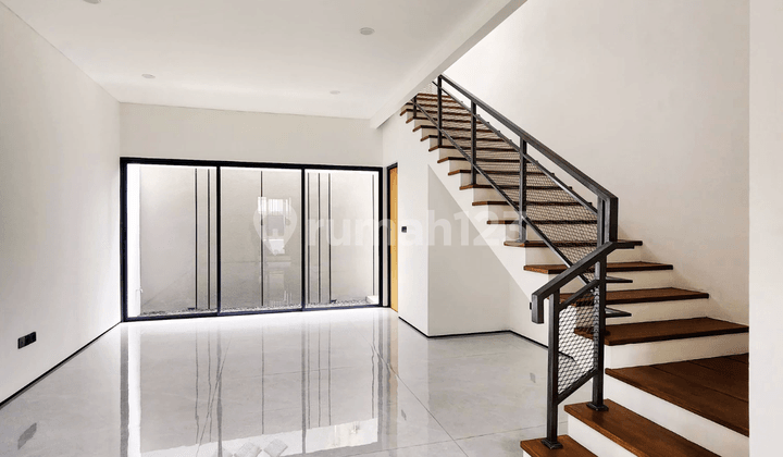 RUMAH BARU SIAP HUNI DI BUAH BATU