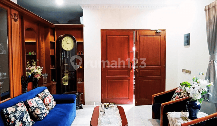 Rumah Bagus Siap Huni di Geger Kalong, Bandung, SHM