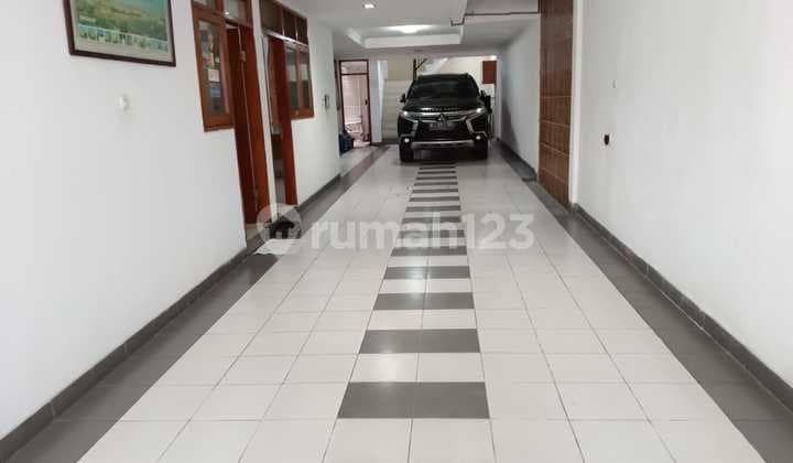 Best Price 2026 Rumah 3 Lantai Palmerah Dekat Semanggi Jakarta