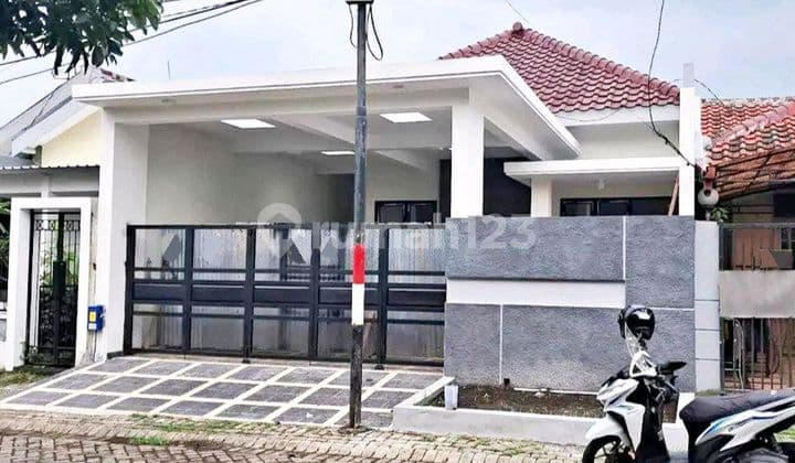 Rumah Terawat Di Pondok Blimbing Indah Araya Malang