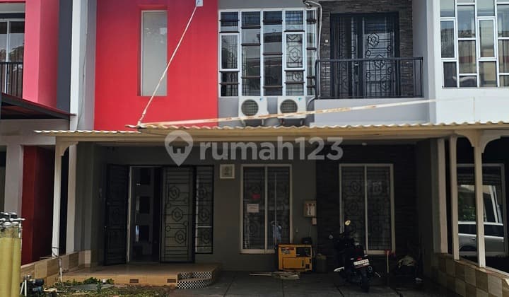 Golf Lake Residence Semi Furnished 8 X 20 Ready to Occupy