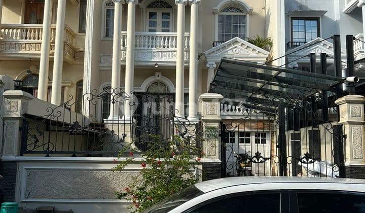 Beautiful and Very Cheap Catamaran Below Market Price