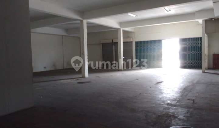 Rent Fast Strategic Commercial Warehouse in Jati Bening Bekasi