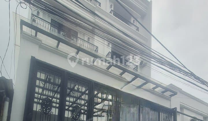 Jualcepat Rumah Mewah Ada Kolam Renang di Sunterflamboya.jakut