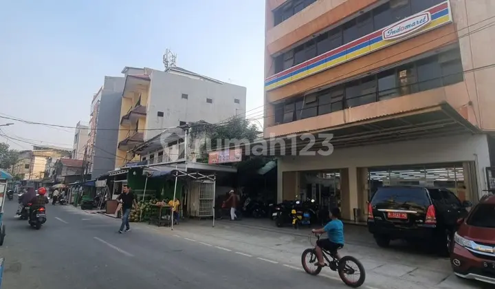 Sell Immediately: Attached Shophouses on Karang Anyer Raya, Central Jakarta.