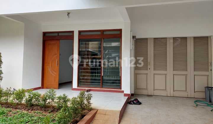 Rumah untuk Mess atau Kantor