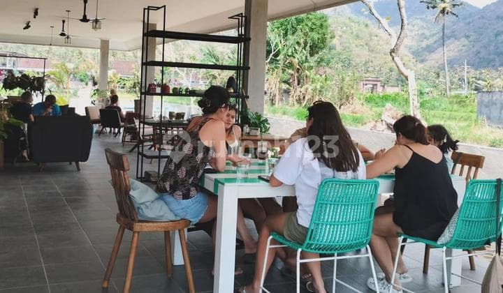 For rent or take over: Fully equipped cafe in Amed