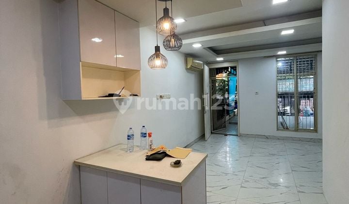 Disewa / Dijual Cepat Rumah Taman Surya 5