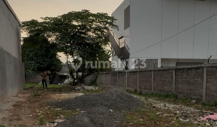 Kavling Tanah 1.100 M² BSD Serpong Depan Sekolah, Jalan Raya 2 Arah