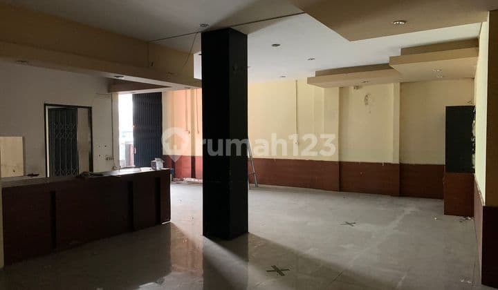 Sewa Ruko Gandeng Bintaro Jakarta Selatan Pinggir Jalan Raya Strategis