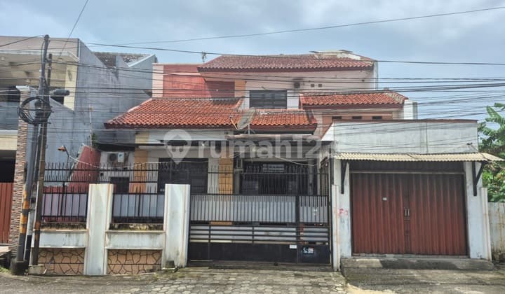 Rumah 4 Kamar di Dekat Pintu Tol Gayam Sari, Semarang Timur