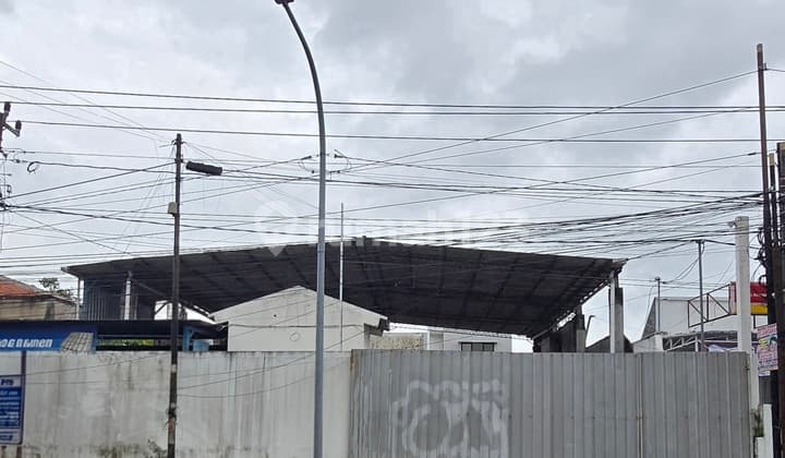 Ruang Usaha di Jl. Abdul Rahman Saleh Dekat Bunderan Kalibanteng