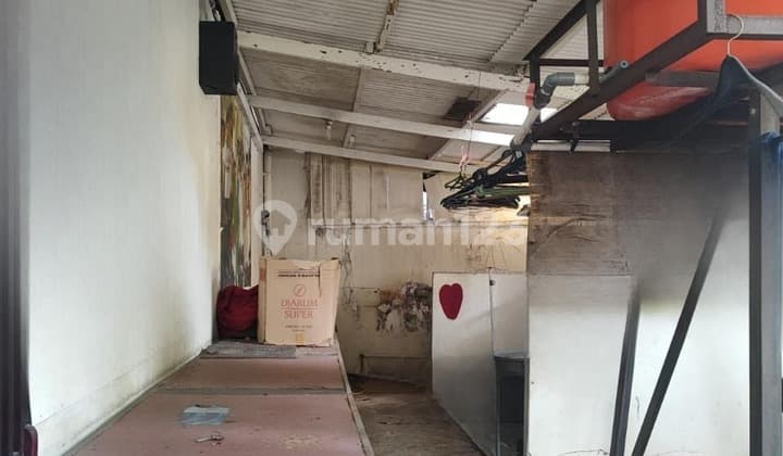 Rumah Dijual Lokasi Komersial Posisi Hoek, Hitung Tanah 235M, Blok M, Jakarta Selatan