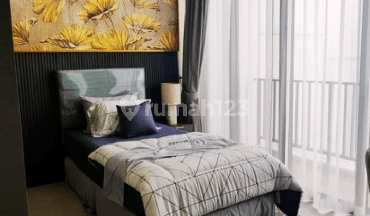 Unit Eksklusif Botany Hills Rumah Full Furnished Dijual 3 Lantai