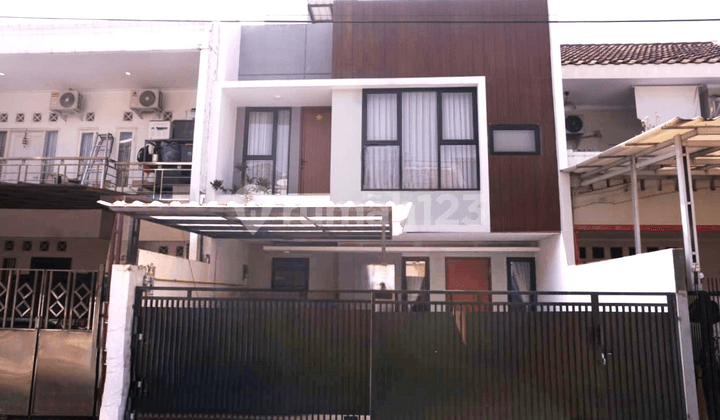 Rumah Dijual Taman Modern Luas 104m Type 4kt Cakung Jakarta Timur