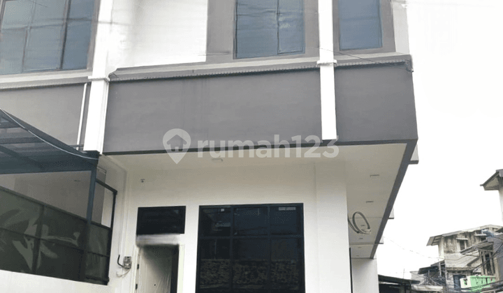 Rumah Hoek 3Lt Luas 61M Type 3Kt Kemayoran Jakarta Pusat